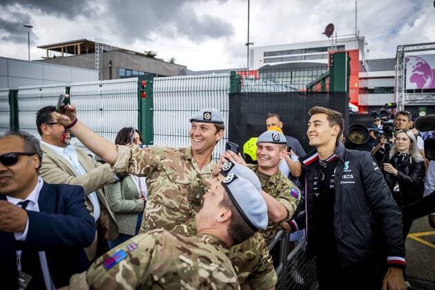 SILVERSTONE George Russell Mercedes prior to practice 1 leading up to the F1 Grand Prix of Great Britain at Silverstone on July 1, 2022 in Silverstone, England REMKO DE WAAL F1 Grand Prix of Great Britain Practice 1 2022 xVIxANPxSportx xxANPxIVx 451195400 originalFilename: 451195400.jpg
