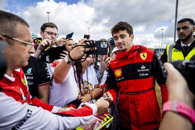 SILVERSTONE Charles Leclerc Ferrari prior to practice 1 leading up to the F1 Grand Prix of Great Britain at Silverstone on July 1, 2022 in Silverstone, England REMKO DE WAAL F1 Grand Prix of Great Britain Practice 1 2022 xVIxANPxSportx xxANPxIVx 451195813 originalFilename: 451195813.jpg