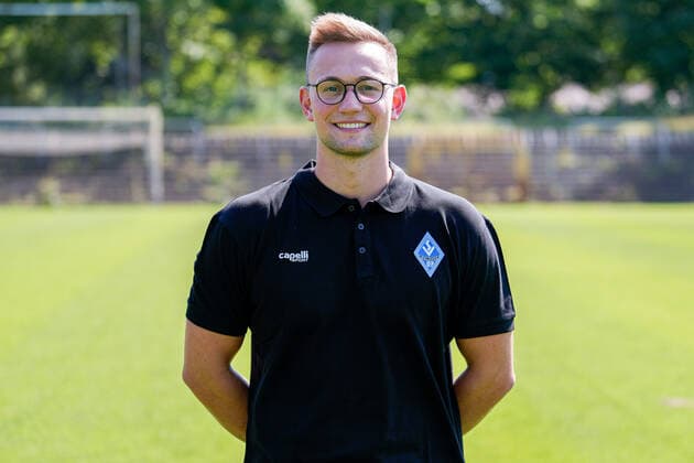 Cedric Schmidt Physiotherapist SV Waldhof Mannheim 3 Liga, portrait date 2022 2023 xozx