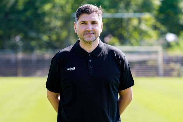 Konstantinos Cafaltzis team doctor SV Waldhof Mannheim 3 Liga, portrait date 2022 2023 xozx