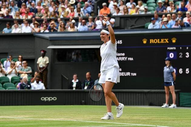 Mandatory Credit: Photo by James Veysey Shutterstock (13012400bj) Ons Jabeur ceklebrates victory in her third round match Wimbledon Tennis Championships, Day 5, The All England Lawn Tennis and Croquet Club, London, UK - 01 Jul 2022 Wimbledon Tennis Championships, Day 5, The All England Lawn Tennis and Croquet Club, London, UK - 01 Jul 2022  Copyright: xJamesxVeysey Shutterstockx 13012400bj
