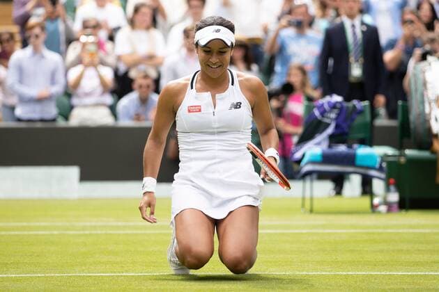Mandatory Credit: Photo by Ella Ling Shutterstock (13012398bl) Heather Watson celebrates winning her 3rd round match Wimbledon Tennis Championships, Day 5, The All England Lawn Tennis and Croquet Club, London, UK - 01 Jul 2022 Wimbledon Tennis Championships, Day 5, The All England Lawn Tennis and Croquet Club, London, UK - 01 Jul 2022  Copyright: xEllaxLing Shutterstockx 13012398bl