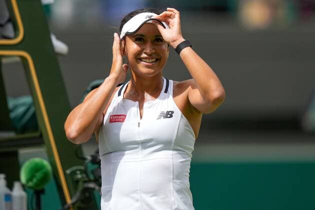 Mandatory Credit: Photo by Dave Shopland Shutterstock (13010735bb) Heather Watson celebrates after winning her 3rd round match Wimbledon Tennis Championships, Day 5, The All England Lawn Tennis and Croquet Club, London, UK - 01 Jul 2022 Wimbledon Tennis Championships, Day 5, The All England Lawn Tennis and Croquet Club, London, UK - 01 Jul 2022  Copyright: xDavexShopland Shutterstockx 13010735bb