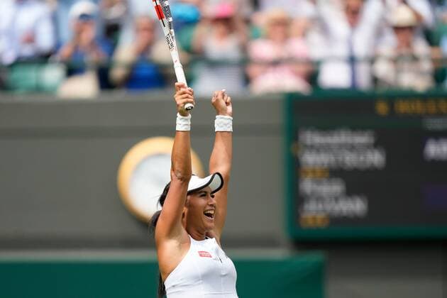Mandatory Credit: Photo by Dave Shopland Shutterstock (13010735av) Heather Watson celebrates after winning her 3rd round match Wimbledon Tennis Championships, Day 5, The All England Lawn Tennis and Croquet Club, London, UK - 01 Jul 2022 Wimbledon Tennis Championships, Day 5, The All England Lawn Tennis and Croquet Club, London, UK - 01 Jul 2022  Copyright: xDavexShopland Shutterstockx 13010735av