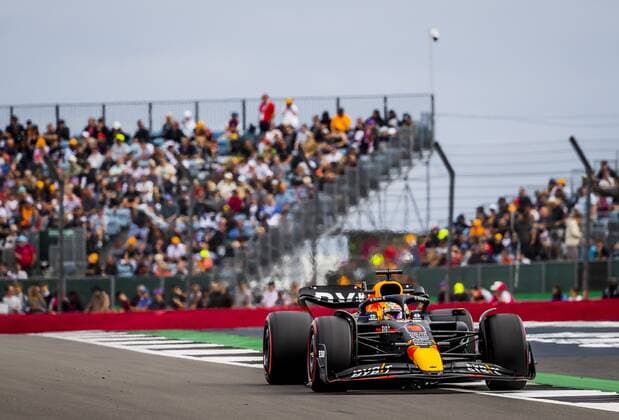 SILVERSTONE Max Verstappen Oracle Red Bull Racing during practice 2 ahead of the F1 Grand Prix of Great Britain at Silverstone on July 1, 2022 in Silverstone, England REMKO DE WAAL F1 Grand Prix of Great Britain Practice 2 2022 xVIxANPxSportx xxANPxIVx 451209643 originalFilename: 451209643.jpg