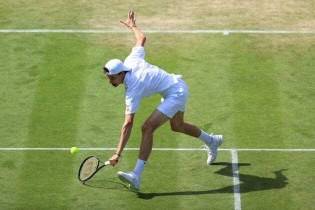 Tennis Wimbledon Tag 5 1. Juli 2022 Tennis Wimbledon Tag 5 Ugo Humbert FRA in Aktion gegen David Goffin BEL während ihres Herreneinzelspiels in der 3. Runde Foto Simon Stacpoole Offside London UK  Copyright: xSimonxStacpoolexOffside