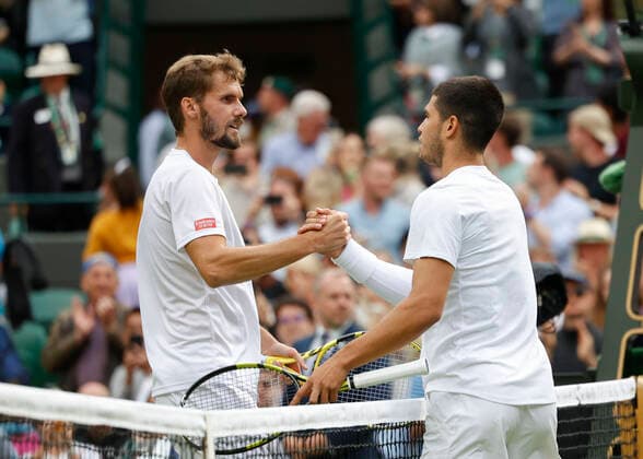 Tennis, Wimbledon, Day 5, Men, Oscar Otte defeats Carlos Alcaraz