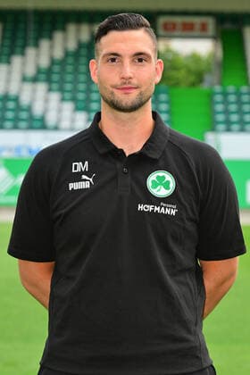 30 06 2022 SpVgg Greuther Fürth Kleeblatt Spielvereinigung 2 Fussball Bundesliga Saison 2022 2023 photo appointment portrait appointment presentation press appointment Demetrius Mahmoutes Physio SpVgg Greuther Fürth single picture single photo portrait portrait head picture