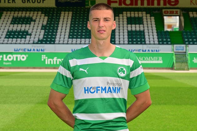 30 06 2022 SpVgg Greuther Fürth Kleeblatt Spielvereinigung 2 Fussball Bundesliga Saison 2022 2023 photo appointment portrait appointment presentation press appointment Tobias Raschl 20, SpVgg Greuther Fürth single photo single photo portrait portrait head picture