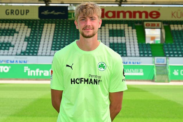 30 06 2022 SpVgg Greuther Fürth Kleeblatt Spielvereinigung 2 Football Bundesliga Season 2022 2023 photo appointment portrait appointment presentation press appointment Lasse Schulz SpVgg Greuther Fürth single picture single photo portrait portrait head picture