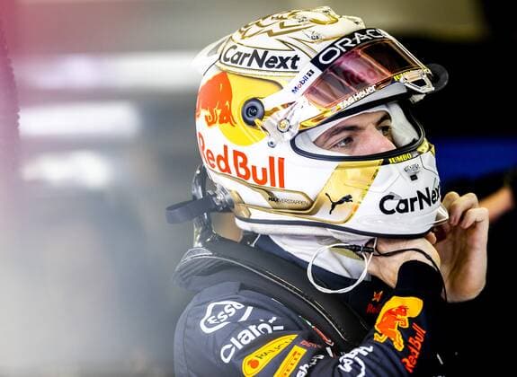 SILVERSTONE Max Verstappen Oracle Red Bull Racing during the 3rd free practice session ahead of the F1 Grand Prix of Great Britain at Silverstone on July 2, 2022 in Silverstone, England REMKO DE WAAL F1 Grand Prix of Great Britain Practice 3 2022 xVIxANPxSportx xxANPxIVx 451236403 originalFilename: 451236403.jpg