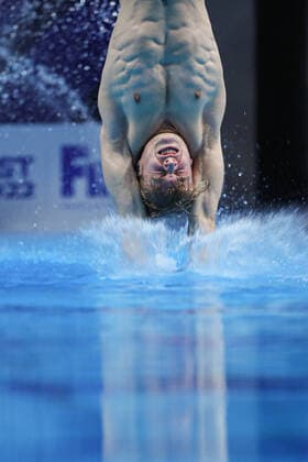 Sport Themen der Woche KW26 (220702) -- BUDAPEST, July 2, 2022 -- New Zealand s Luke Sipkes competes during the men s 10m platform preliminary of diving at the 19th FINA World Championships in Budapest, Hungary, July 2, 2022. ) (SP)HUNGARY-BUDAPEST-FINA WORLD CHAMPIONSHIPS-DIVING-MEN S 10M PLATFORM ZhengxHuansong 