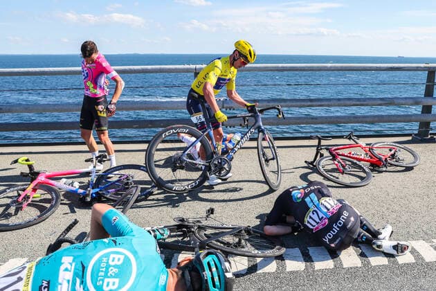 Belgian Yves Lampaert of Quick-Step Alpha Vinyl pictured after a fall during the second stage of the Tour de France cycling race, a 202,2 km race between Roskilde and Nyborg, Denmark, Saturday 02 July 2022. This year s Tour de France takes place from 01 to 24 July 2022 and starts with three stages in Denmark. POOLxETIENNExGARNIER  x36950007x