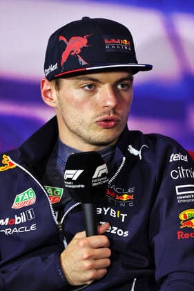 VERSTAPPEN Max (ned), Red Bull Racing RB18, portraitpress conference during the Formula 1 Lenovo British Grand Prix 2022, 10th round of the 2022 FIA Formula One World Championship, WM, Weltmeisterschaft on the Silverstone Circuit, from July 1 to 3, 2022 in Silverstone, United Kingdom - F1 - BRITISH GRAND PRIX 2022 DPPI Panoramic  LC2_0392