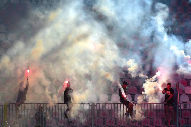 Sport Themen der Woche KW26 Sport Bilder des Tages Pripravne fotbalove utkani: Zbrojovka Brno - Slovan Bratislava, 2. cervence 2022, Brno. Fanousci Bratislavy. CTKPhotoP2022070204795  sal 09