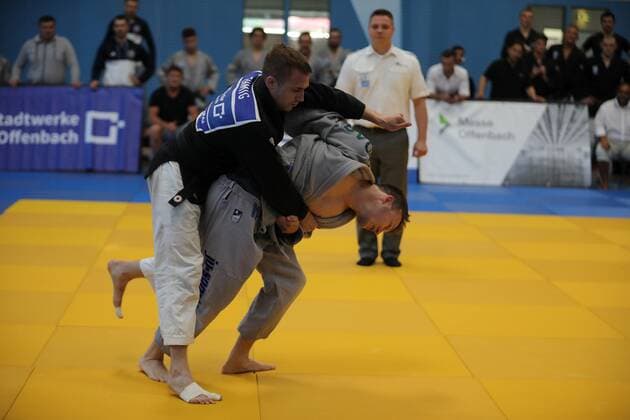 02 07 2022 Offenbach 1 Judo Bundesliga 2022 Men 1 JC Samurai Offenbach vs TV 1848Erlangen Leon Ehmig Samurai vs Tim Himmelspach TV 1848 Erlangen