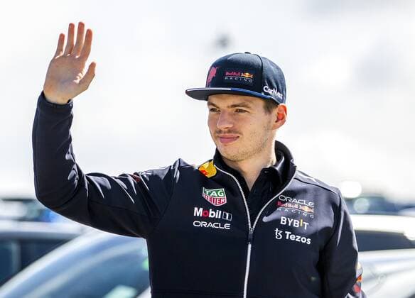 SILVERSTONE Max Verstappen Oracle Red Bull Racing ahead of the F1 Grand Prix of Great Britain at Silverstone on July 3, 2022 in Silverstone, England REMKO DE WAAL F1 Grand Prix of Great Britain 2022 xVIxANPxSportx xxANPxIVx 451270239 originalFilename: 451270239.jpg