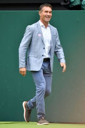Mandatory Credit: Photo by James Veysey Shutterstock (13012856am) Pat Cash Wimbledon Tennis Championships, Day 7, The All England Lawn Tennis and Croquet Club, London, UK - 03 Jul 2022 Wimbledon Tennis Championships, Day 7, The All England Lawn Tennis and Croquet Club, London, UK - 03 Jul 2022  Copyright: xJamesxVeysey Shutterstockx 13012856am