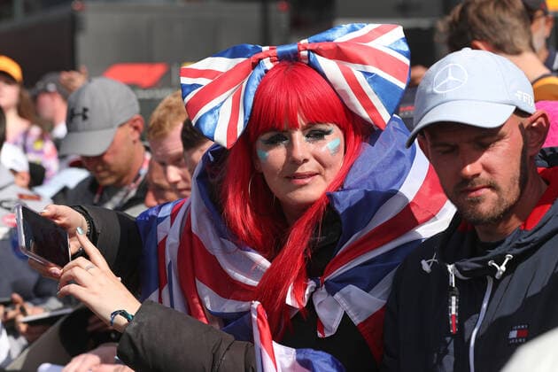 3rd July 2022, Silverstone Circuit, Silverstone, Northamptonshire, England: British F1 Grand Prix, Race day: fans wait on the grid to meet the drivers  ActionPlus12404386 Octane