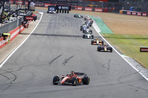 16 LECLERC Charles (mco), Scuderia Ferrari F1-75, action during the Formula 1 Lenovo British Grand Prix 2022, 10th round of the 2022 FIA Formula One World Championship, WM, Weltmeisterschaft on the Silverstone Circuit, from July 1 to 3, 2022 in Silverstone, United Kingdom - F1 - BRITISH GRAND PRIX 2022 - RACE DPPI Panoramic  _B3_9203