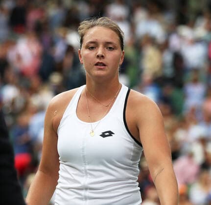 TENNIS - Wimbledon 2022 LONDON,ENGLAND,03.JUL.22 - TENNIS - WTA, Tennis Damen Tour, Wimbledon, Grand Slam. Image shows Jule Niemeier (GER).  GEPAxpictures xAlanxGrieves