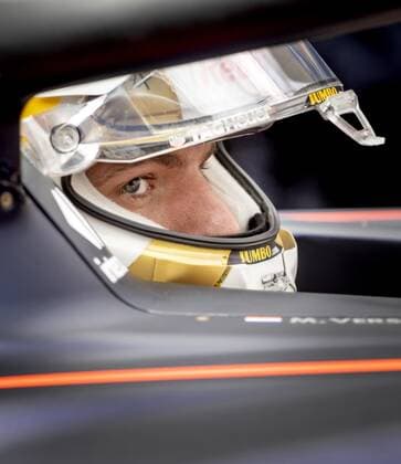 NORTHAMPTON Max Verstappen 1 with the Oracle Red Bull Racing RB18 Honda ahead of the start of the F1 Grand Prix of Great Britain at Silverstone on July 3, 2022 in Northampton, England REMKO DE WAAL F1 Grand Prix of Great Britain 2022 xVIxANPxSportx xxANPxIVx 451282593 originalFilename: 451282593.jpg