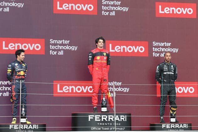 podium SAINZ Carlos (spa), Scuderia Ferrari F1-75, portrait PEREZ Sergio (mex), Red Bull Racing RB18, portrait HAMILTON Lewis (gbr), Mercedes AMG F1 Team W13, portrait during the Formula 1 Lenovo British Grand Prix 2022, 10th round of the 2022 FIA Formula One World Championship, WM, Weltmeisterschaft on the Silverstone Circuit, from July 1 to 3, 2022 in Silverstone, United Kingdom - F1 - BRITISH GRAND PRIX 2022 - RACE DPPI Panoramic  G00D8626