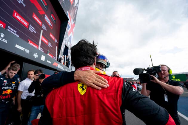 July 3, 2022, Towcester, Great Britain: CARLOS SAINZ Jr of Spain and Scuderia Ferrari and SERGIO PEREZ of Mexico and Red Bull Racing after the 2022 FIA Formula 1 British Grand Prix at Silverstone Circuit in Towcester, Great Britain. Towcester Great Britain - ZUMAg147 20220703_zap_g147_034 Copyright: xJamesxGasperottix