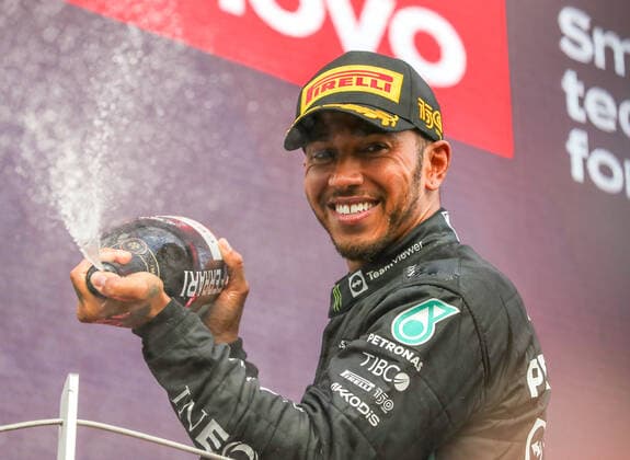 FORMULA 1 LENOVO BRITISH GRAND PRIX 3 July 2022, Lewis Hamilton 44 (GBR), Mercedes AMG Petronas W13 sprays champagne on the podium during the FORMULA 1 LENOVO BRITISH GRAND PRIX at Silverstone Circuit, Silverstone, United Kingdom on 3 July 2022 Editorial Use Only Copyright: xPhilxDuncanx ESM-0553-0083