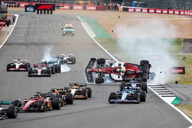 Crash between 24 Guanyu Zhou CHN, Alfa Romeo F1 Team ORLEN and 63 George Russell GBR, Mercedes AMG Petronas F1 Team at the start, F1 Grand Prix of Great Britain at Silverstone Circuit on July 3, 2022 in Silverstone, United Kingdom Photo by HOCH ZWEI Silverstone United Kingdom