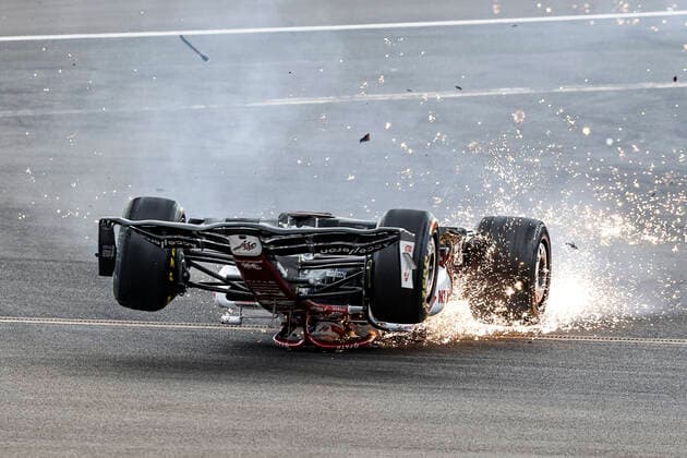 Crash of 24 Guanyu Zhou CHN, Alfa Romeo F1 Team ORLEN at the start, F1 Grand Prix of Great Britain at Silverstone Circuit on July 3, 2022 in Silverstone, United Kingdom Photo by HOCH ZWEI Silverstone United Kingdom