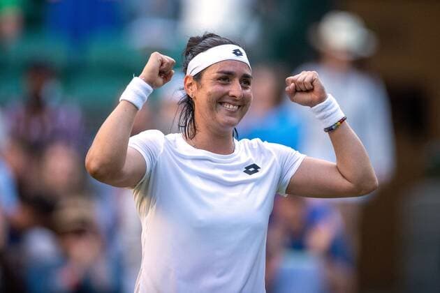Mandatory Credit: Photo by Ella Ling Shutterstock (13012853id) Ons Jabeur celebrates victory in her fourth round match Wimbledon Tennis Championships, Day 7, The All England Lawn Tennis and Croquet Club, London, UK - 03 Jul 2022 Wimbledon Tennis Championships, Day 7, The All England Lawn Tennis and Croquet Club, London, UK - 03 Jul 2022  Copyright: xEllaxLing Shutterstockx 13012853id