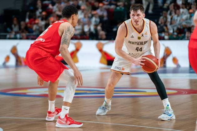 David Kraemer Germany 44 vs A J Slaughter Poland 6 Germany vs Poland, World Cup Qualification, Window 3, 03 07 2022 Marcel von Fehrn Germany vs Poland, World Cup Qualification, Window 3, 03 07 2022 Bremen Copyright: xEibnerxPressefoto MarcelxvonxFehrnx EP_MFN