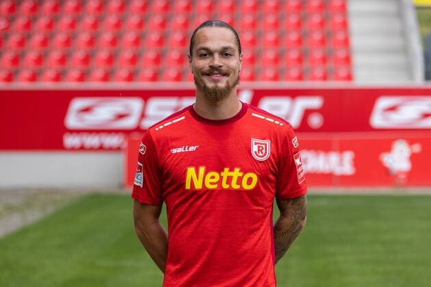 Joel Zwarts SSV Jahn Regensburg 2 BL, portrait date 2022 2023