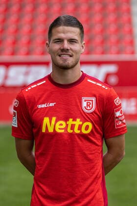 Jan Elvedi SSV Jahn Regensburg 2 BL, portrait date 2022 2023