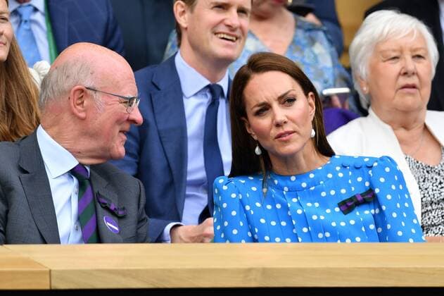 Mandatory Credit: Photo by James Veysey Shutterstock (13012868r) All England Club Chairman Ian Hewitt and Catherine Duchess of Cambridge in the Royal Box on Centre Court Wimbledon Tennis Championships, Day 9, The All England Lawn Tennis and Croquet Club, London, UK - 05 Jul 2022 Wimbledon Tennis Championships, Day 9, The All England Lawn Tennis and Croquet Club, London, UK - 05 Jul 2022  Copyright: xJamesxVeysey Shutterstockx 13012868r