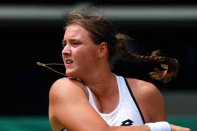 Mandatory Credit: Photo by Javier Garcia Shutterstock (13012869r) Jule Niemeier during her quarter-final match Wimbledon Tennis Championships, Day 9, The All England Lawn Tennis and Croquet Club, London, UK - 05 Jul 2022 Wimbledon Tennis Championships, Day 9, The All England Lawn Tennis and Croquet Club, London, UK - 05 Jul 2022  Copyright: xJavierxGarcia Shutterstockx 13012869r