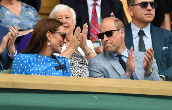 Sport Bilder des Tages Mandatory Credit: Photo by James Veysey Shutterstock (13012868av) Catherine Duchess of Cambridge and Prince William in the Royal Box on Centre Court Wimbledon Tennis Championships, Day 9, The All England Lawn Tennis and Croquet Club, London, UK - 05 Jul 2022 Wimbledon Tennis Championships, Day 9, The All England Lawn Tennis and Croquet Club, London, UK - 05 Jul 2022  Copyright: xJamesxVeysey Shutterstockx 13012868av