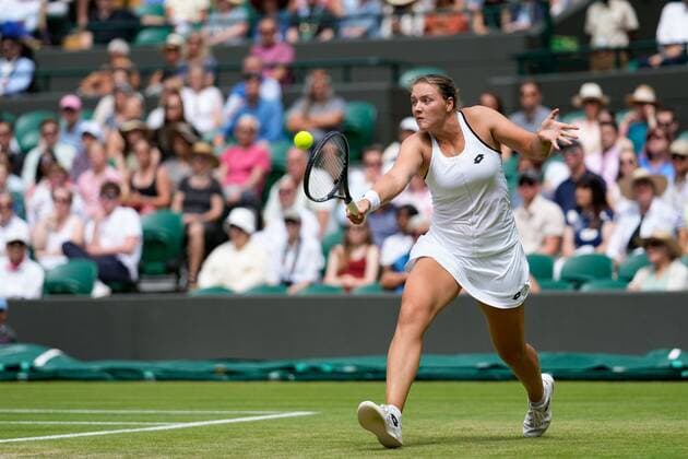 Mandatory Credit: Photo by Dave Shopland Shutterstock (13012866ak) Jule Niemeier during her quarter final match Wimbledon Tennis Championships, Day 9, The All England Lawn Tennis and Croquet Club, London, UK - 05 Jul 2022 Wimbledon Tennis Championships, Day 9, The All England Lawn Tennis and Croquet Club, London, UK - 05 Jul 2022  Copyright: xDavexShopland Shutterstockx 13012866ak