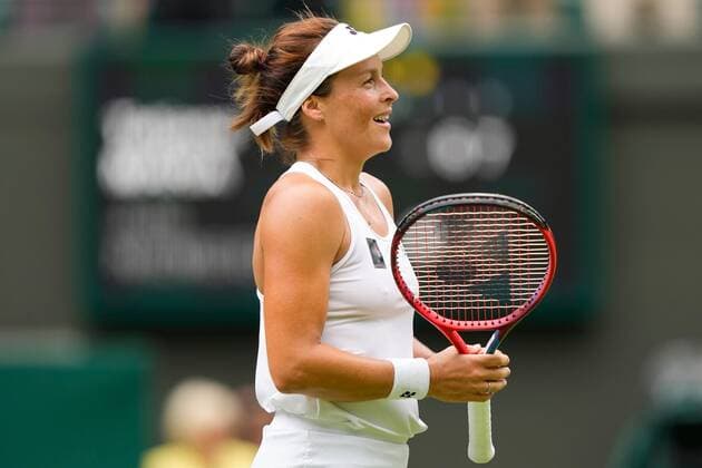 Mandatory Credit: Photo by Dave Shopland Shutterstock (13012866al) Tatjana Maria celebrates winning her quarter final match Wimbledon Tennis Championships, Day 9, The All England Lawn Tennis and Croquet Club, London, UK - 05 Jul 2022 Wimbledon Tennis Championships, Day 9, The All England Lawn Tennis and Croquet Club, London, UK - 05 Jul 2022  Copyright: xDavexShopland Shutterstockx 13012866al