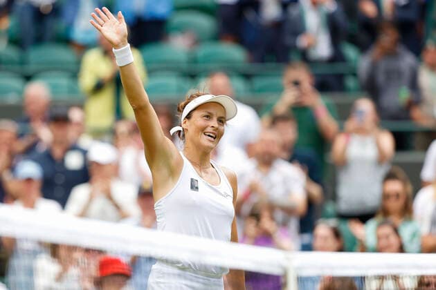 Tatjana Maria cheers after victory, jubilation, joy, emotion Tennis Wimbledon 2022 Grand Slam ITF ATP WTA AELTC London Great Britain 5 July 2022 Copyright: xJuergenxHasenkopfx