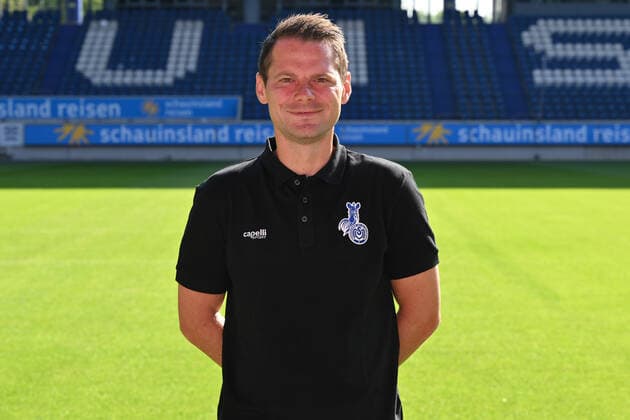 Arthur Jarzombek physiotherapist MSV Duisburg 3 league, portrait date 2022 2023 Duisburg Schauinsland Reisen Arena Nordrhein Westfalen Germany Team2