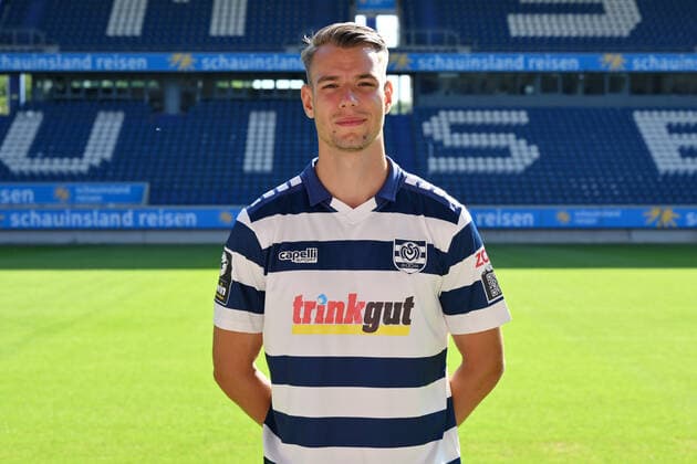 Marvin Senger MSV Duisburg 3 league, portrait date 2022 2023 Duisburg Schauinsland Reisen Arena North Rhine Westphalia Germany Team2