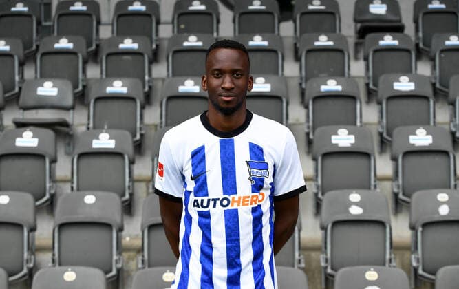 Dodi Lukebakio Hertha BSC Hertha BSC 1 Bundesliga, Porträttermin 2022 2023, 05 07 2022, Copyright: xSebastianxRäppoldx xMatthiasxKox
