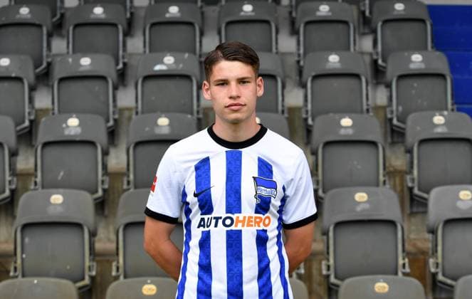 Lukas Ullrich Hertha BSC Hertha BSC 1 Bundesliga, porträttermin 2022 2023, 05 07 2022, Copyright: xSebastianxRäppoldx xMatthiasxKox