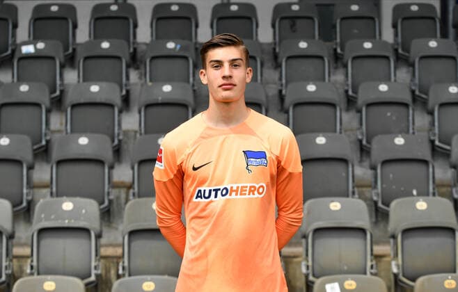 Goalkeeper Robert Kwasigroch Hertha BSC Hertha BSC 1 Bundesliga, Porträttermin 2022 2023, 05 07 2022, Copyright: xSebastianxRäppoldx xMatthiasxKox