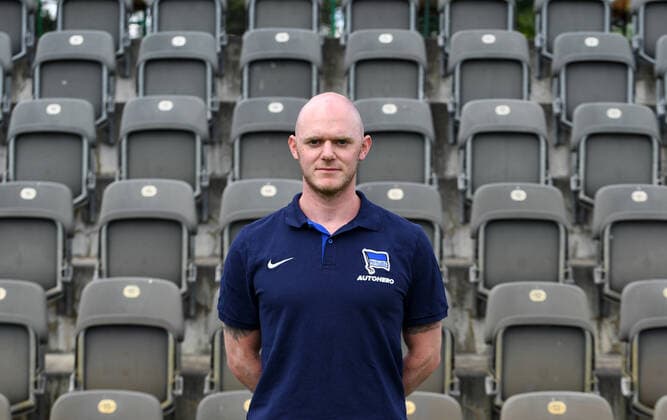 Assistant coach analysis Daniel Fischer Hertha BSC Hertha BSC 1 Bundesliga, Porträttermin 2022 2023, 05 07 2022, Copyright: xSebastianxRäppoldx xMatthiasxKox