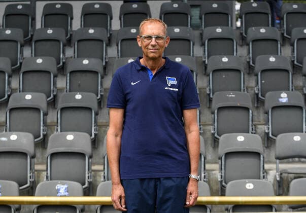 Team doctor Dr Ulrich Schleicher Hertha BSC Hertha BSC 1 Bundesliga, Porträttermin 2022 2023, 05 07 2022, Copyright: xSebastianxRäppoldx xMatthiasxKox