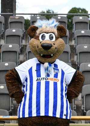 Mascot Herthinho Hertha BSC Hertha BSC 1 Bundesliga, portrait date 2022 2023, 05 07 2022, Copyright: xSebastianxRäppoldx xMatthiasxKox