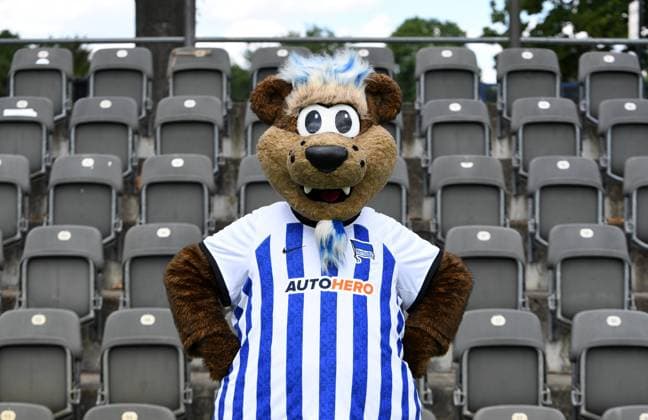 Mascot Herthinho Hertha BSC Hertha BSC 1 Bundesliga, portrait date 2022 2023, 05 07 2022, Copyright: xSebastianxRäppoldx xMatthiasxKox